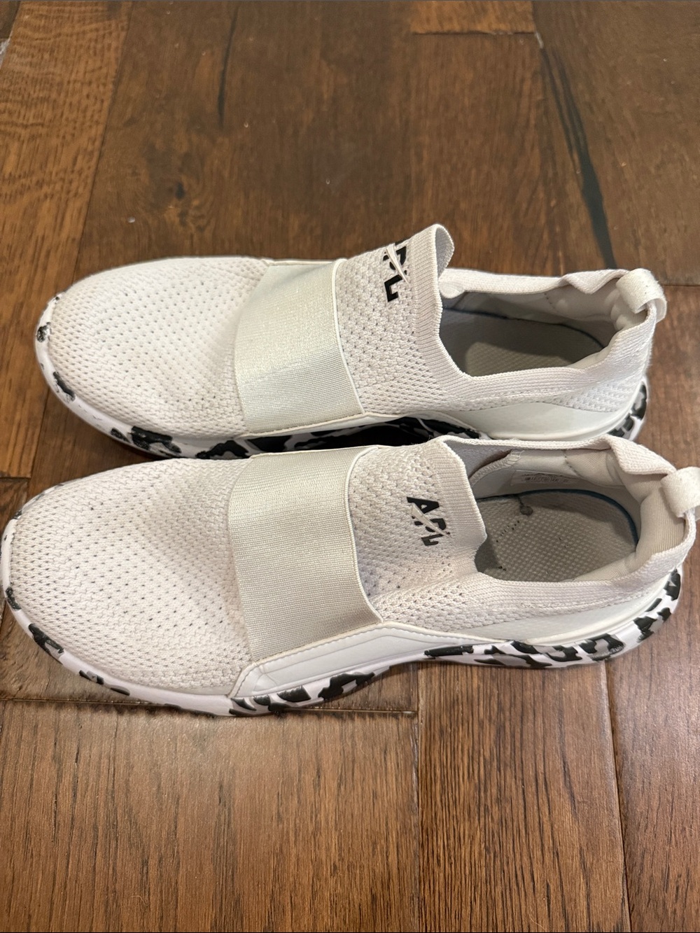 APL shoes - Picture 2 of 5